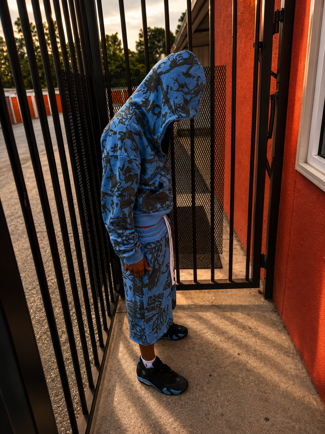 Blue graffiti sets